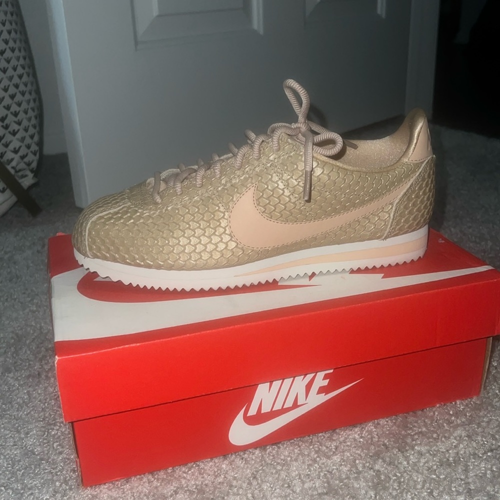 Nike Cortez SE
